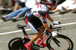 开云体育app-迪马利亚的魔法与枪手的狂潮—当个人英雄主义遭遇整体风暴