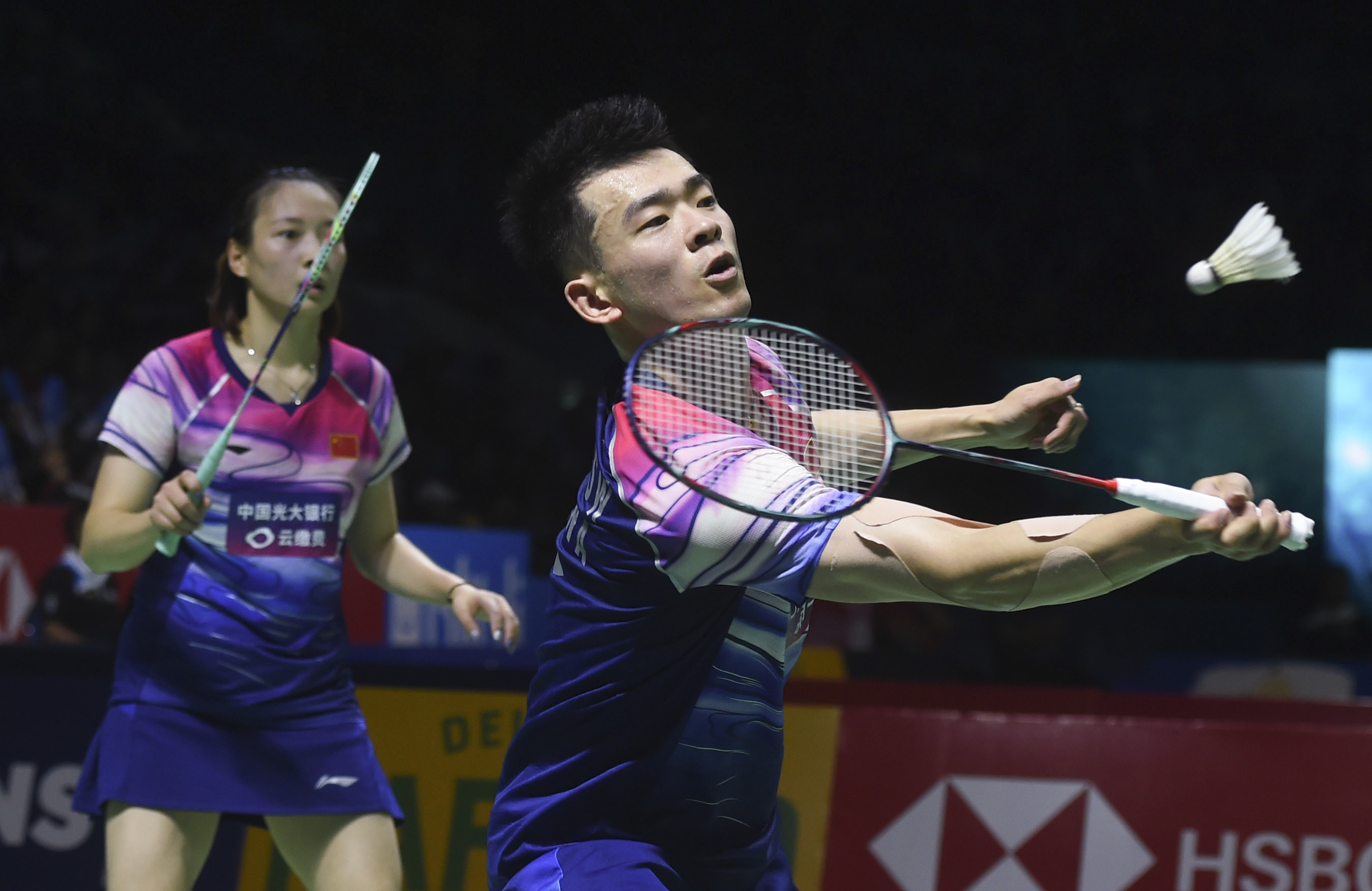 包含印尼队翻盘中国队，郑思维扛起全队的词条