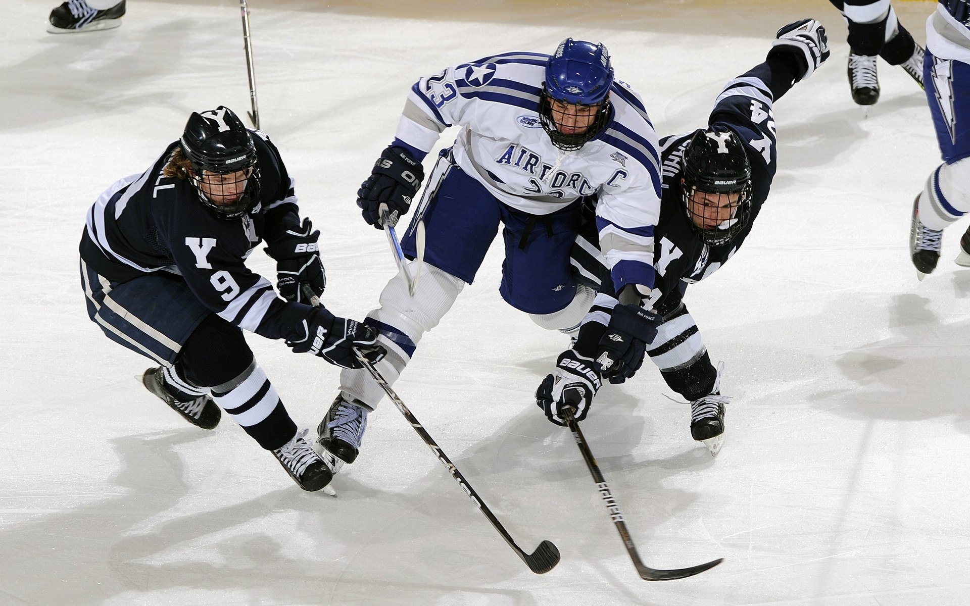 公牛绝杀步行者，F1年度争冠格局的意外隐喻