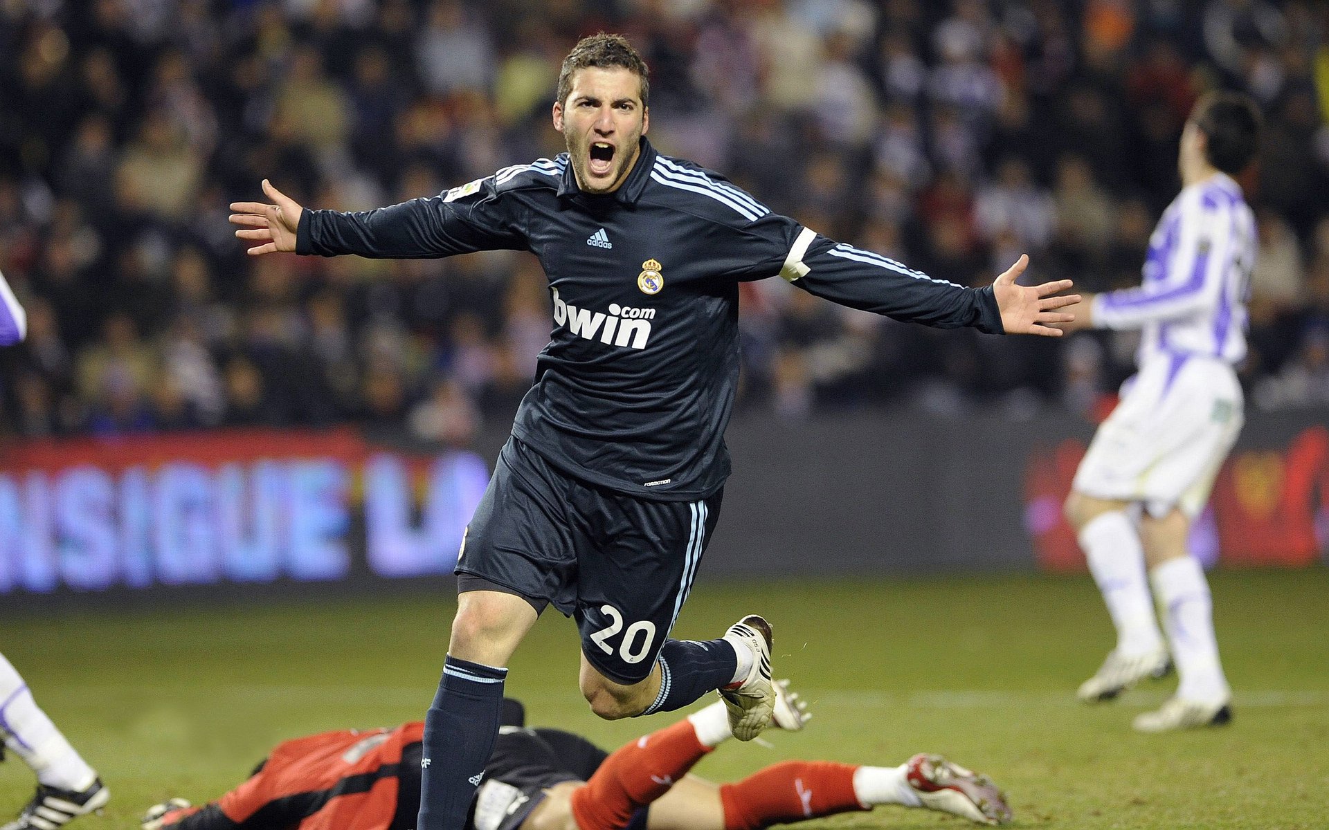 森林狼如何撕碎雷霆，爱德华兹的领袖时刻