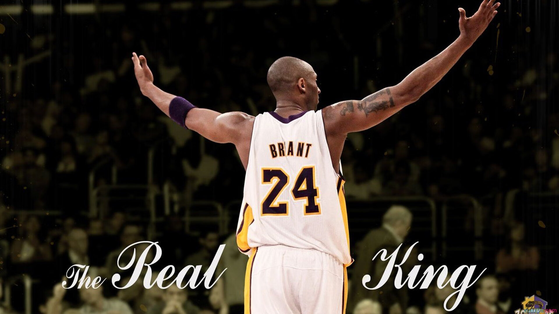 F1年度争冠之夜,当赛道轰鸣遇见绿茵传奇,京多安在关键时刻站出来